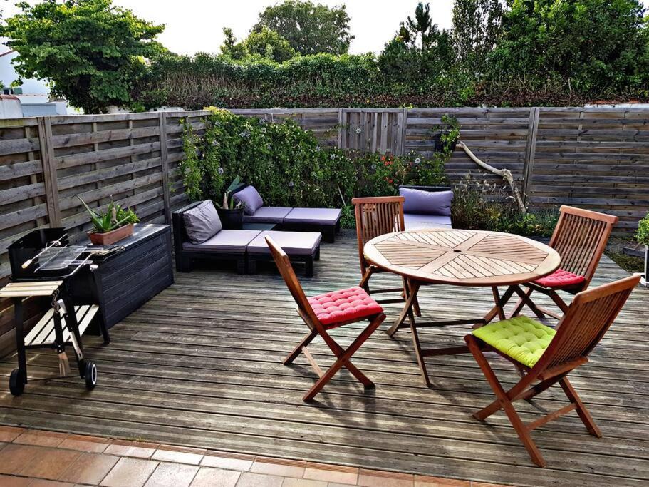 Beach House Avec Jardin 200M De La Plage La Couarde sur Mer Bagian luar foto